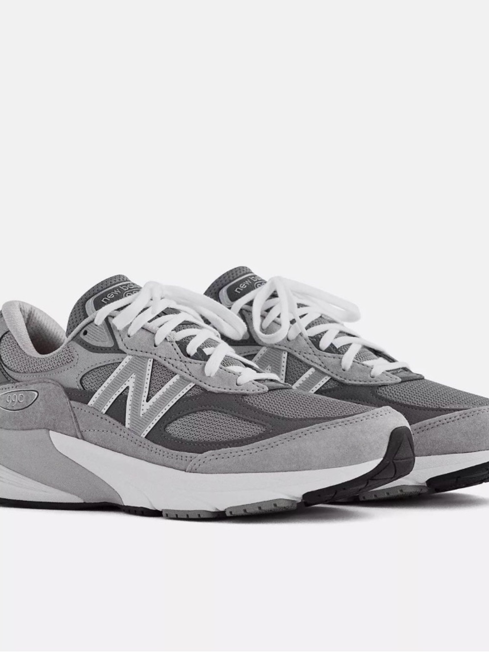 New Balance 990v6 women size 10.5 ( size 9 men )